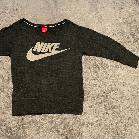 Nike Tops - Nike shirt